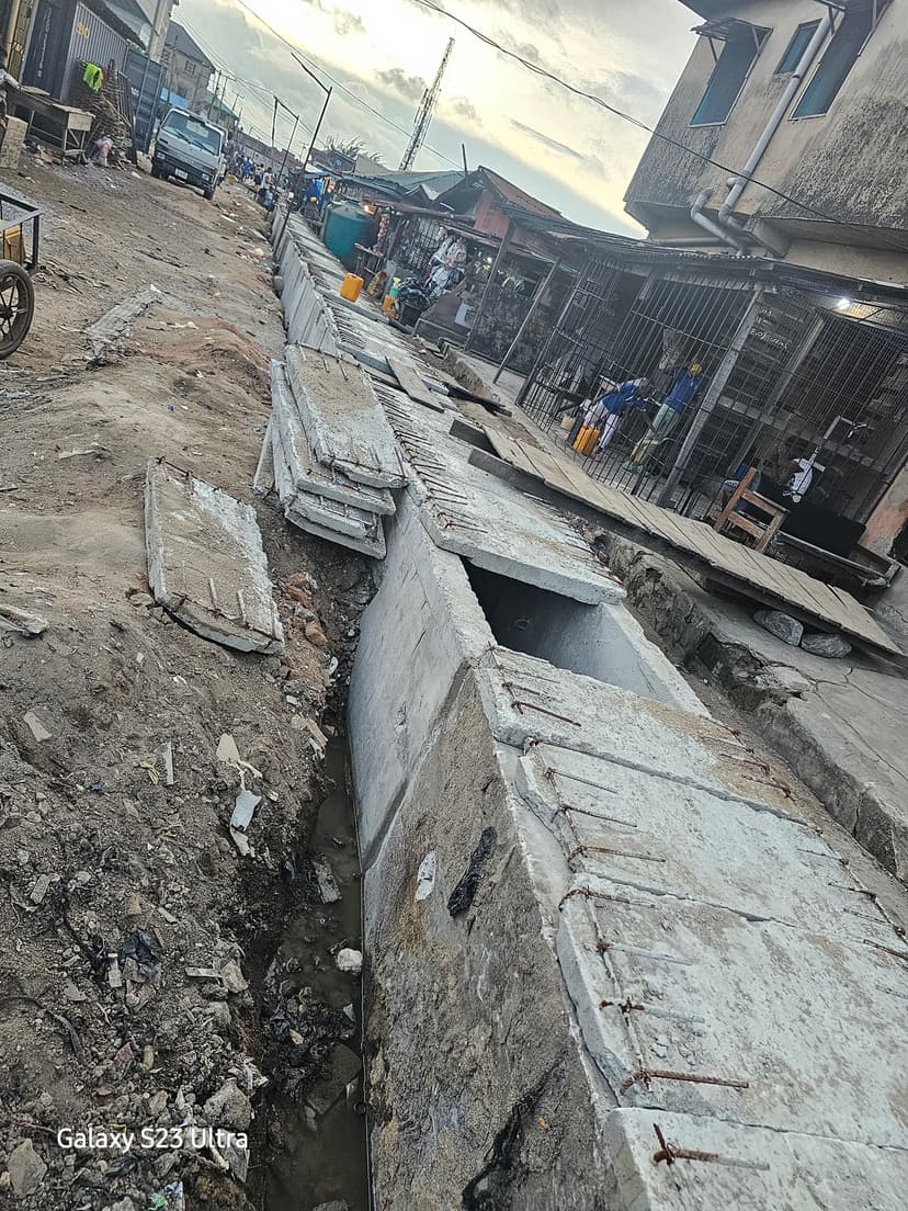 Construction of 2 kilometers drainage work
